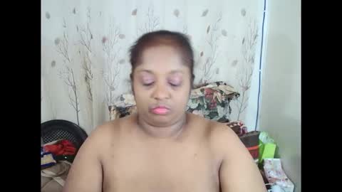 Snapshot of indiantasha chatting on 05-09-26, 09:42 indiantasha online show from 05-09-26, 09:42