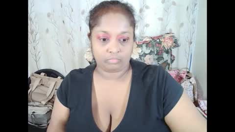 Snapshot of indiantasha chatting on 05-11-26, 04:37 indiantasha online show from 05-11-26, 04:37