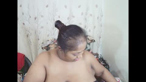 Snapshot of indiantasha chatting on 06-05-26, 07:47 indiantasha online show from 06-05-26, 07:47