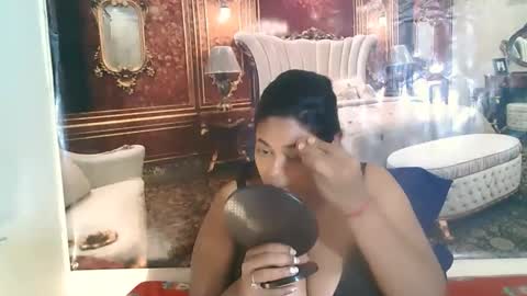 Snapshot of indianyummy chatting on 09-10-25, 04:56 Kajol online show from 09-10-25, 04:56