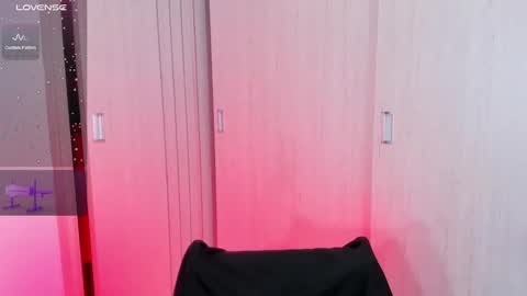 Snapshot of indie_78 chatting on 03-02-25, 10:05 Hey Im Indie follow me on my instagram online show from 03-02-25, 10:05