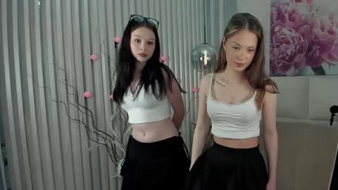 Kim and Sam online show from 04-28-26, 06:40