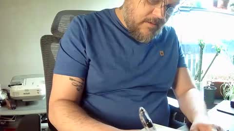 BroLOU online show from 04-22-26, 02:18