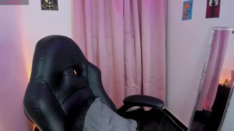 Diana online show from 11-16-25, 02:50