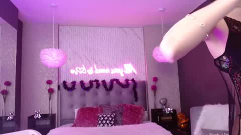 INDY online show from 11-09-25, 01:20