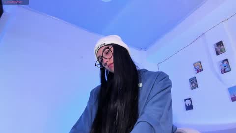 Luna  online show from 01-25-25, 03:19