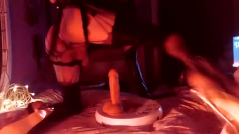 Snapshot of ineedsomebodytolove14 chatting on 12-15-24, 05:23 Lovely Marny online show from 12-15-24, 05:23