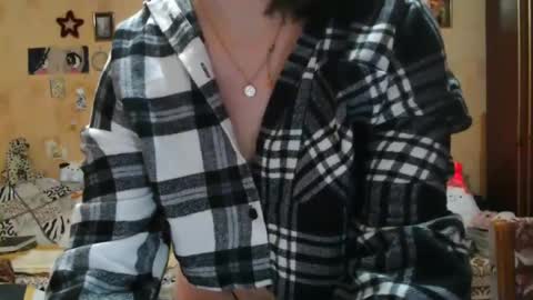 Snapshot of inelika chatting on 12-31-24, 03:45 Inna  online show from 12-31-24, 03:45