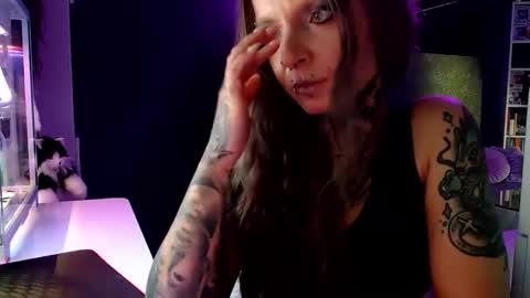 InesDesire online show from 12-31-24, 11:42