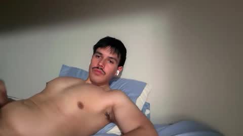 Snapshot of infamouslucas chatting on 05-09-26, 03:56 Lucas online show from 05-09-26, 03:56