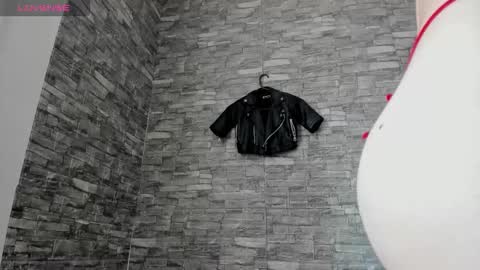 Snapshot of inferno_molly chatting on 10-03-25, 03:53 MOLLY online show from 10-03-25, 03:53