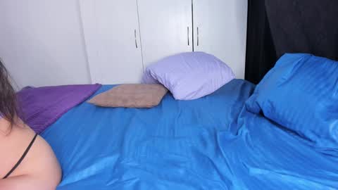 Samantha and chris online show from 02-18-25, 03:10