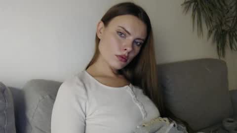 Snapshot of infinitiq45 chatting on 12-02-24, 10:34 Sweet girl online show from 12-02-24, 10:34