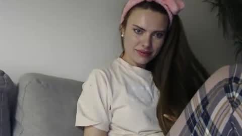 Sweet girl online show from 02-10-25, 09:25