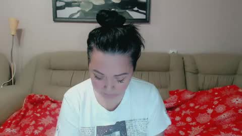 Snapshot of infinity_loveliness chatting on 12-03-24, 11:22 Infinity online show from 12-03-24, 11:22