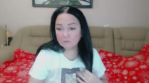 Snapshot of infinity_loveliness chatting on 12-04-24, 06:33 Infinity online show from 12-04-24, 06:33