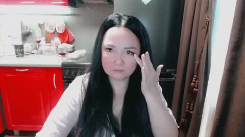 Snapshot of infinity_loveliness chatting on 01-09-25, 06:27 Infinity online show from 01-09-25, 06:27