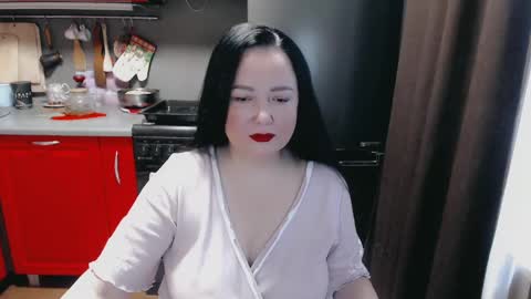 Snapshot of infinity_loveliness chatting on 01-19-25, 06:20 Infinity online show from 01-19-25, 06:20