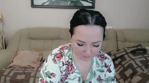 Snapshot of infinity_loveliness chatting on 01-28-25, 07:11 Infinity online show from 01-28-25, 07:11