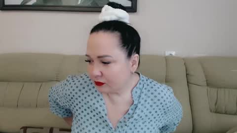 Snapshot of infinity_loveliness chatting on 02-04-25, 08:13 Infinity online show from 02-04-25, 08:13