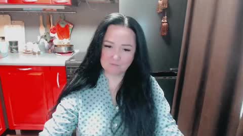 Snapshot of infinity_loveliness chatting on 03-12-25, 07:46 Infinity online show from 03-12-25, 07:46