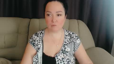 Snapshot of infinity_loveliness chatting on 09-12-25, 05:07 Infinity online show from 09-12-25, 05:07