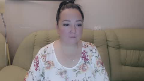 Snapshot of infinity_loveliness chatting on 09-25-25, 04:05 Infinity online show from 09-25-25, 04:05