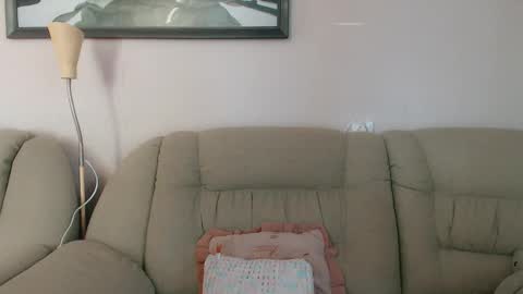 Snapshot of infinity_loveliness chatting on 10-20-25, 04:46 Infinity online show from 10-20-25, 04:46