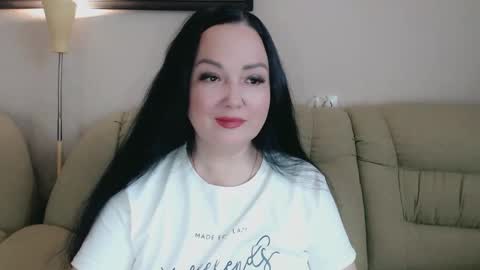 Snapshot of infinity_loveliness chatting on 11-04-25, 09:19 Infinity online show from 11-04-25, 09:19