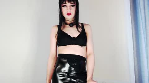 Snapshot of infinity_of_love chatting on 01-16-25, 11:26 Jeremy online show from 01-16-25, 11:26