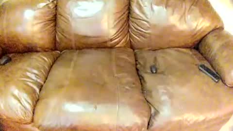 inflatablesoulmate online show from 10-28-25, 07:05