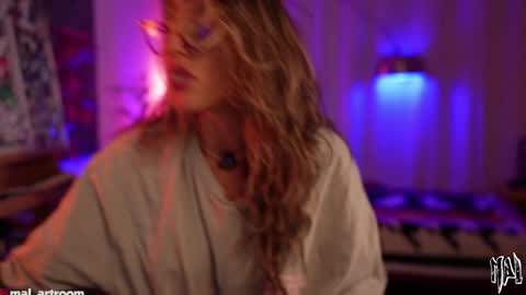 MAL ---  online show from 09-15-25, 12:21