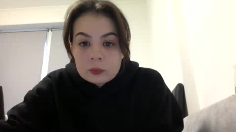 Inga online show from 10-31-25, 06:47