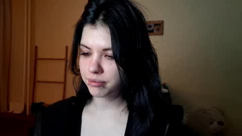 Snapshot of ingeborgfinke chatting on 03-13-26, 04:02 Mia online show from 03-13-26, 04:02
