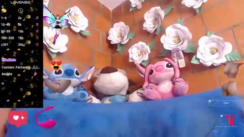 Snapshot of ingritbitch chatting on 10-27-25, 07:29 Ingrit online show from 10-27-25, 07:29