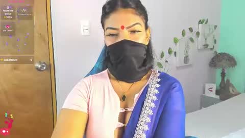 Snapshot of iniya_parul chatting on 06-13-26, 02:04 Iniya online show from 06-13-26, 02:04