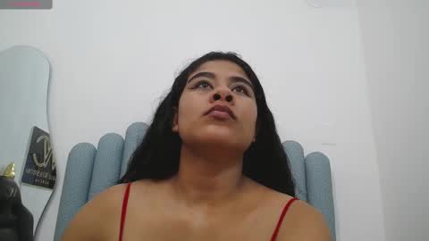 Snapshot of iniyalaboni chatting on 03-08-25, 02:01 Iniya online show from 03-08-25, 02:01