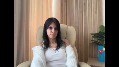 Snapshot of injaathome chatting on 05-02-26, 11:48 InjaAtHome online show from 05-02-26, 11:48