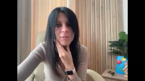Snapshot of injaathome chatting on 05-21-26, 06:53 InjaAtHome online show from 05-21-26, 06:53