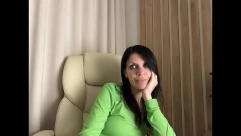 Snapshot of injaathome chatting on 05-22-26, 07:41 InjaAtHome online show from 05-22-26, 07:41