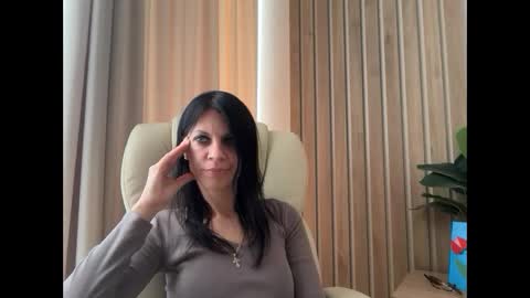 Snapshot of injaathome chatting on 05-29-26, 02:37 InjaAtHome online show from 05-29-26, 02:37