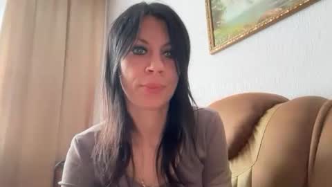 Snapshot of injaathome chatting on 05-31-26, 05:59 InjaAtHome online show from 05-31-26, 05:59