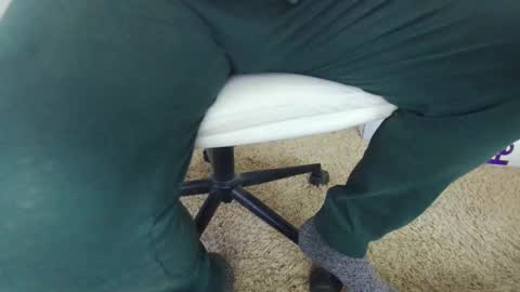 Hanging Out online show from 03-08-26, 04:33