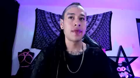 Snapshot of ink_u_buzz chatting on 01-01-25, 05:11 Dani online show from 01-01-25, 05:11