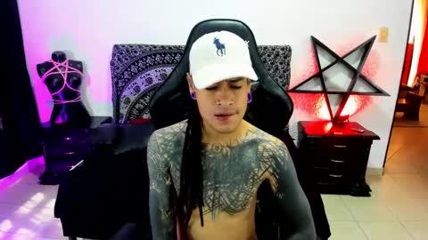 Snapshot of ink_u_buzz chatting on 02-01-25, 03:39 Dani online show from 02-01-25, 03:39