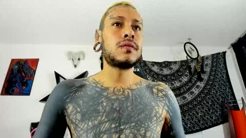 Snapshot of ink_u_buzz chatting on 09-26-25, 07:29 Dani online show from 09-26-25, 07:29