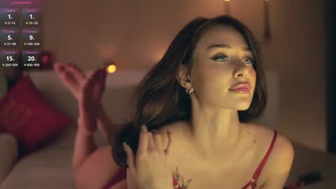 Snapshot of inkanuko chatting on 12-19-24, 06:45 Im Senise Welcome to my room My instagram  online show from 12-19-24, 06:45