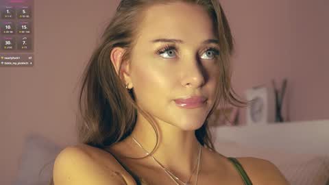 Snapshot of inkanuko chatting on 10-08-25, 07:17 Im Senise Welcome to my room My instagram  online show from 10-08-25, 07:17