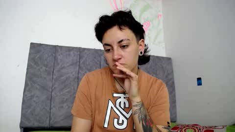 Snapshot of inkedgoddess58 chatting on 12-15-25, 04:33 lyan onlyfans n linda online show from 12-15-25, 04:33