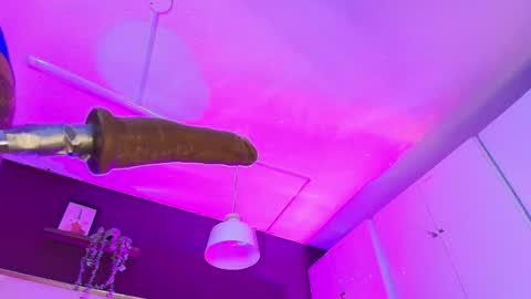 Snapshot of inndrahot chatting on 09-18-25, 03:30 Indra online show from 09-18-25, 03:30